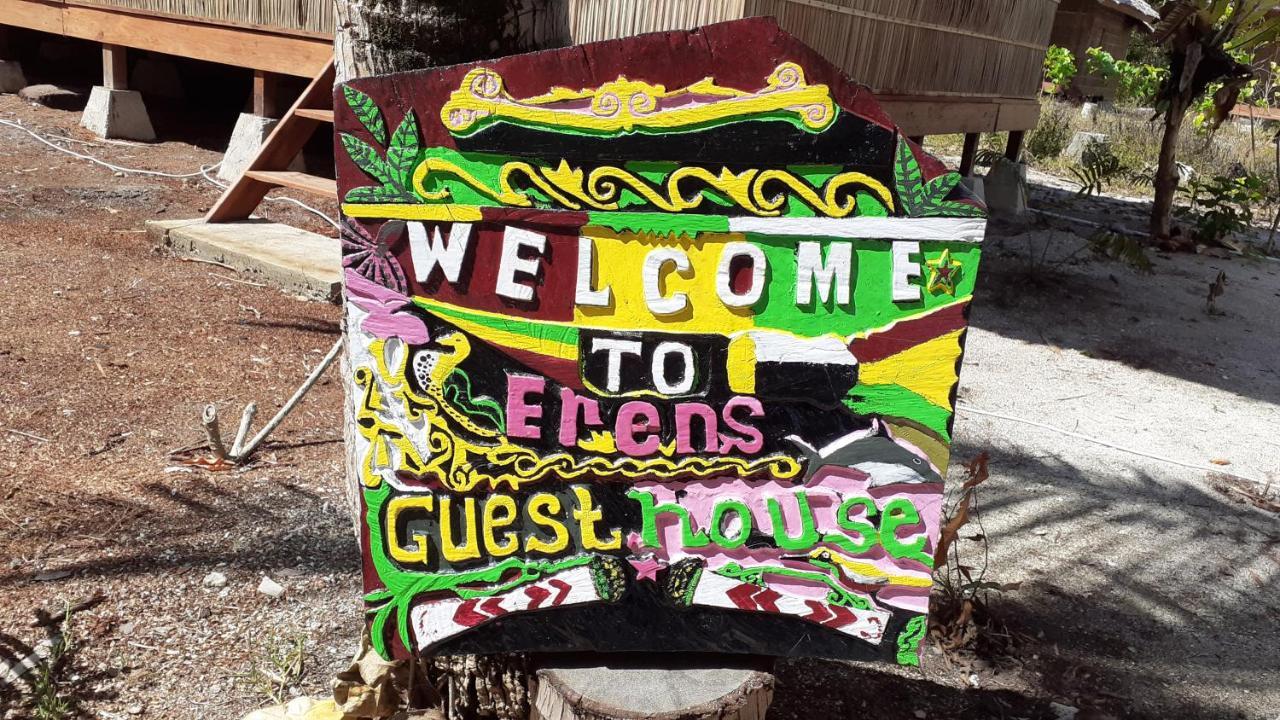 Erens Guest House Waisai Εξωτερικό φωτογραφία